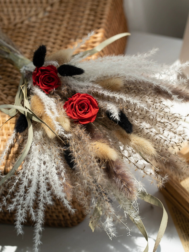 الحفاظ على ذيل أرنب الورد القص - مراجعة Dried Flower Bouquet وسعره
